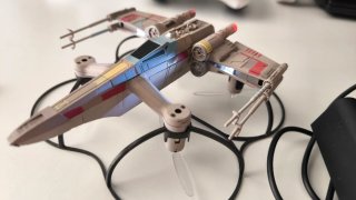 Dron Star Wars T-65 X-Wing