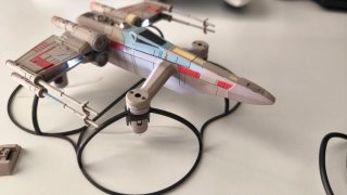 Dron Star Wars T-65 X-Wing