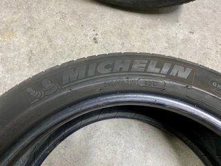 2 Neumáticos Michelin Primacy 3 215/50 R18