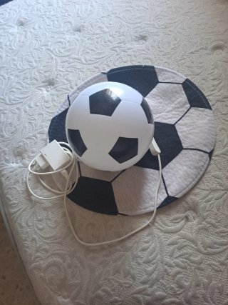 Alfombra y lámpara de fútbol