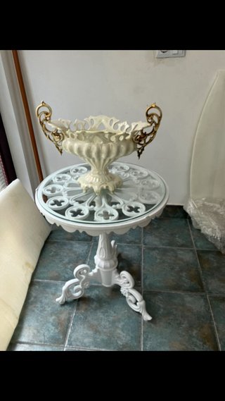 HOY. PRECIOSA !!!MESA 65€ CON CRISTAL.