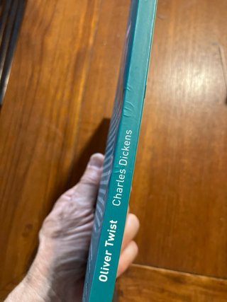 Oliver Twist - Charles Dickens