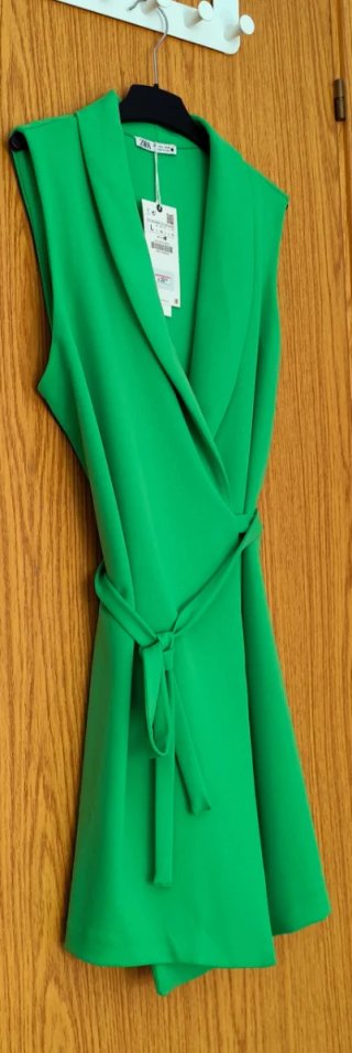 Vestido cruzado ZARA verde