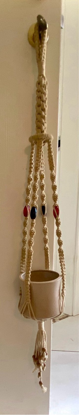 Porta vaso macramé vintage con perline