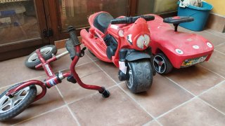 Lote bici, moto y coche infantil rojo