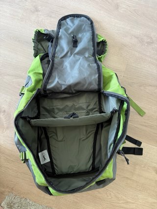 Mochila Quechua 60L senderismo
