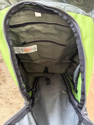 Mochila Quechua 60L senderismo