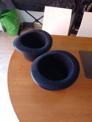 2 Sombreros de Copa Negros
