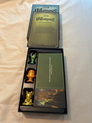Juego de mesa Villanos de Marvel con expansión