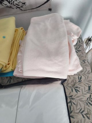Lote Ropa de Cama y Almohada