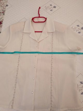 Camisa crema mujer talla 50 nueva