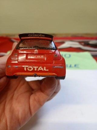 Scalextric Citroën C2 JWRC Rally Sucio con luces