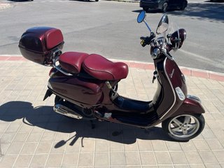 Piaggio Vespa LXV 125 Rojo Oscuro