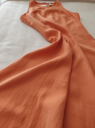 Vestido midi evasé salmón