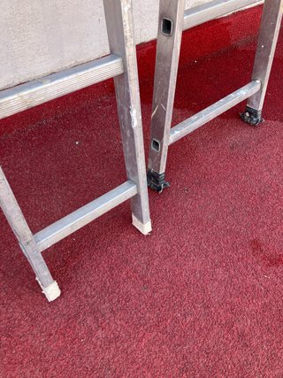 Escalera aluminio 8 peldaños 2.16m