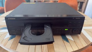Pioneer CLD-700S LaserDisc + 13 películas