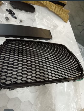 Parrilla Audi A4 S4
