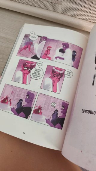 Lore Olympus. Cuentos del Olimpo / Lore Olympus...