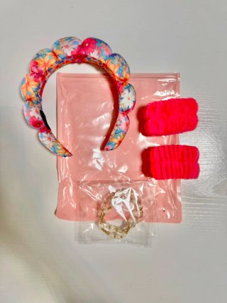 Set Accessori Donna: Diadema, Braccialetti e Bracciale