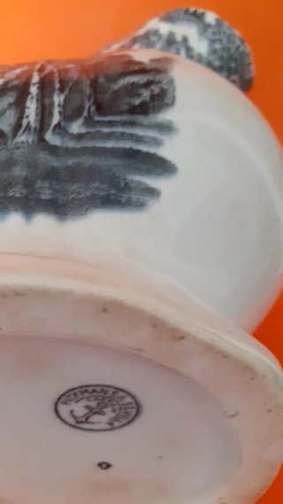 Jarra porcelana antigua Pickman