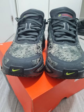 Nike Vomero plus Zapatillas Talla 42