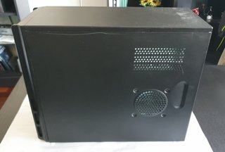 Cooler Master Mini Torre con Lector Tarjetas