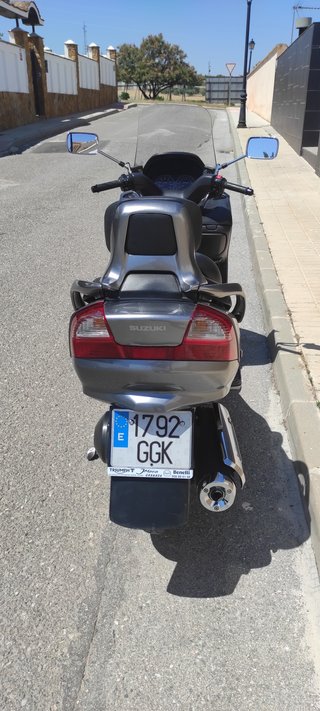 Suzuki Burgman 250 Maxi-Scooter