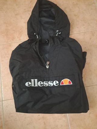 Chaqueta cortavientos Ellesse negra