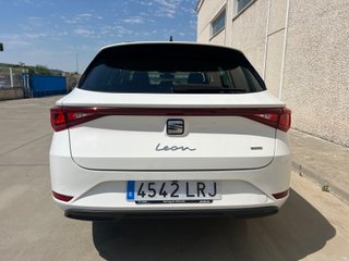 SEAT León SP 1.4 eHybrid DSG SS Xcellence Go L
