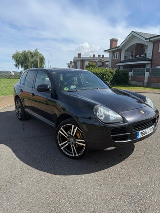 Porsche Cayenne s v8