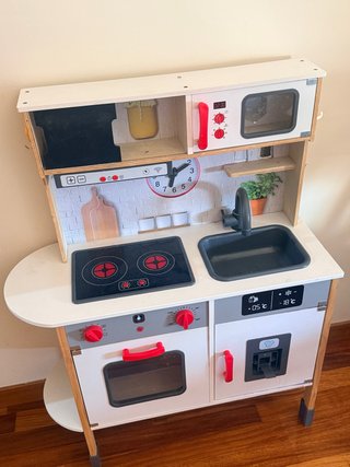 Cocinita de madera para niños más accesorios