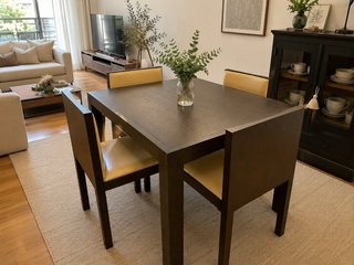 Mesa comedor con 4 sillas