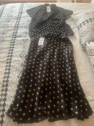 Conjunto lunares negro y dorado nuevo