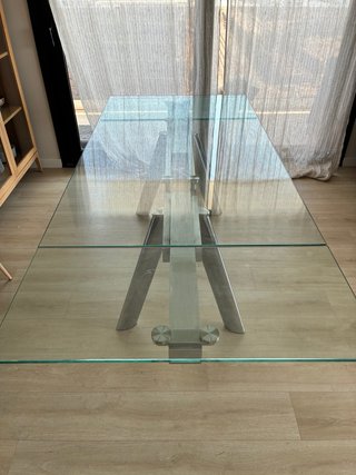 Mesa comedor extensible de cristal
