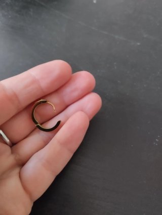 Pendiente aro dorado con circonitas