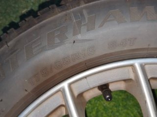 Llantas con Neumaticos 175/65 R15 84T