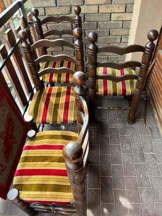 Juego 6 sillas de madera maciza tapizadas