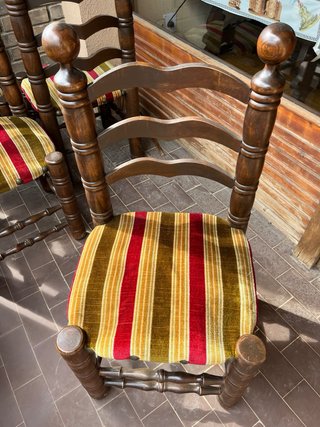 Juego 6 sillas de madera maciza tapizadas