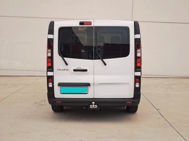 Renault Trafic Combi. Como nueva