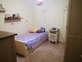 Cama, colchón 90 y mesita de noche