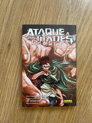 Ataque a los titanes 1,2,3 Antes de la caída
