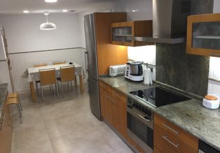 Cocina completa.