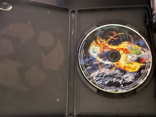 Pokemon Giratina + DVD + Juego Nintendo DS platino