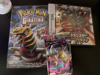 Pokemon Giratina + DVD + Juego Nintendo DS platino