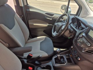 Transit Courier gasolina 2019