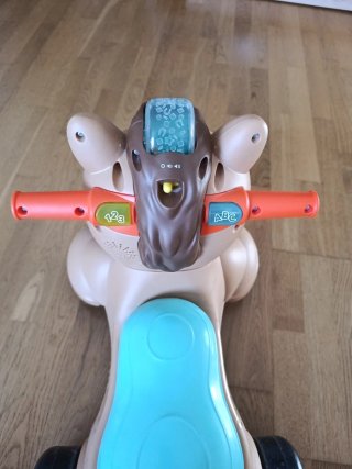 Correpasillos bebé caballo