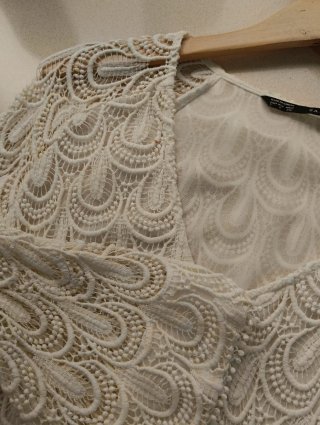 Vestido blanco encaje manga larga