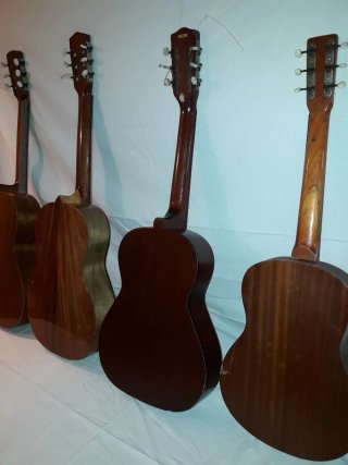 Lote di 4 Chitarre Classiche