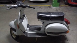 Vespa 200 PX '83 Histórica totalmente restaurada
