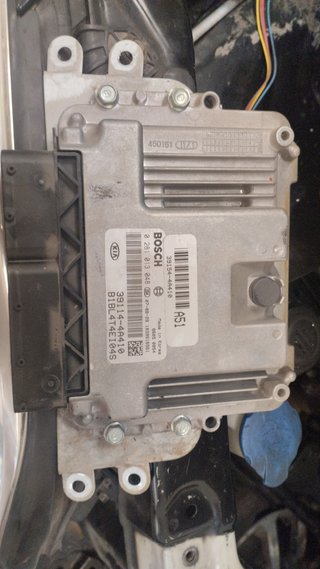 Centralita Motor Bosch 0 281 013 048 Kia
